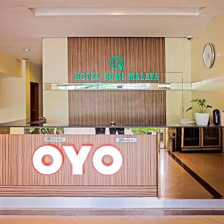 Oyo 1009 Hotel Bumi Malaya Медан Екстер'єр фото