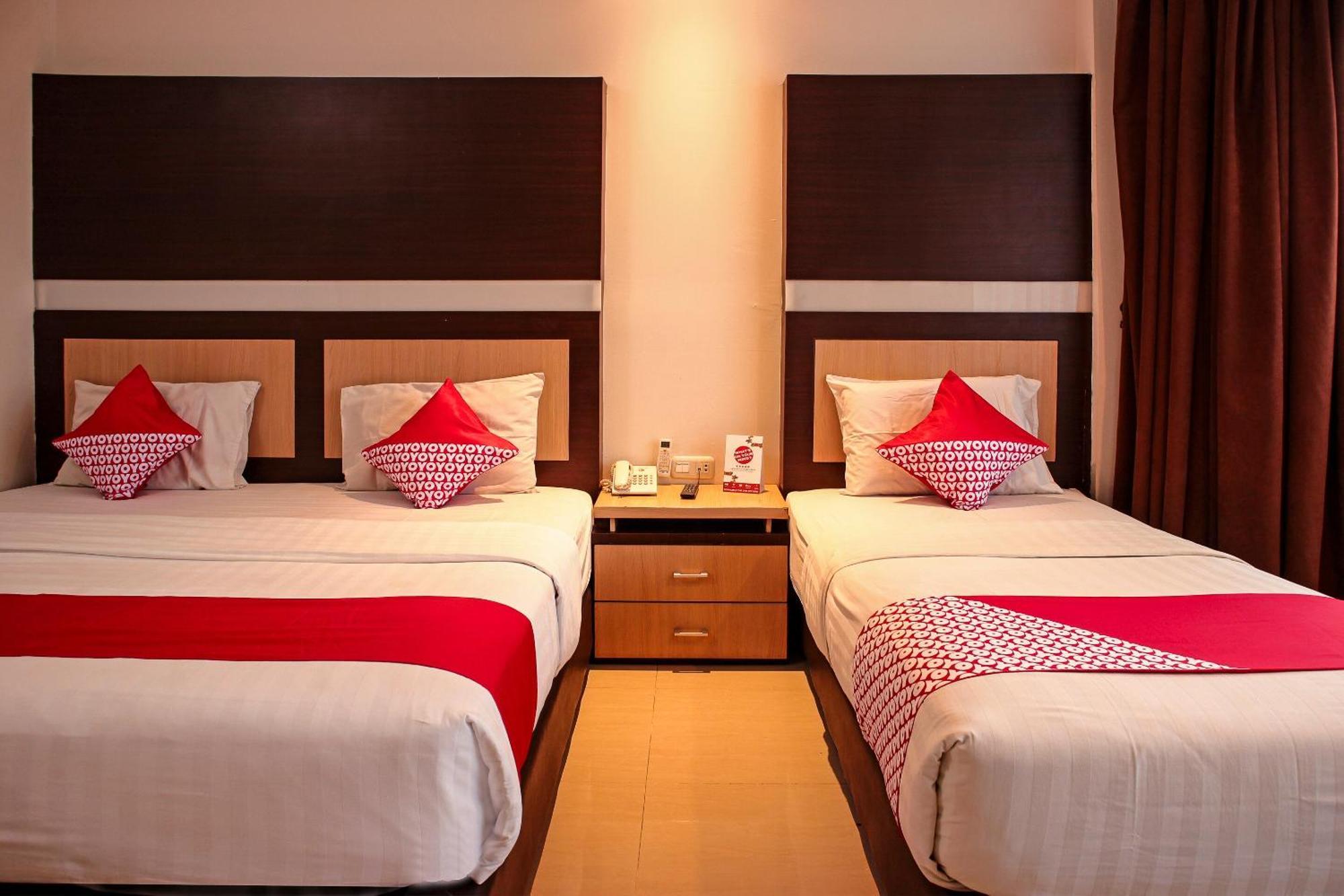 Oyo 1009 Hotel Bumi Malaya Медан Екстер'єр фото