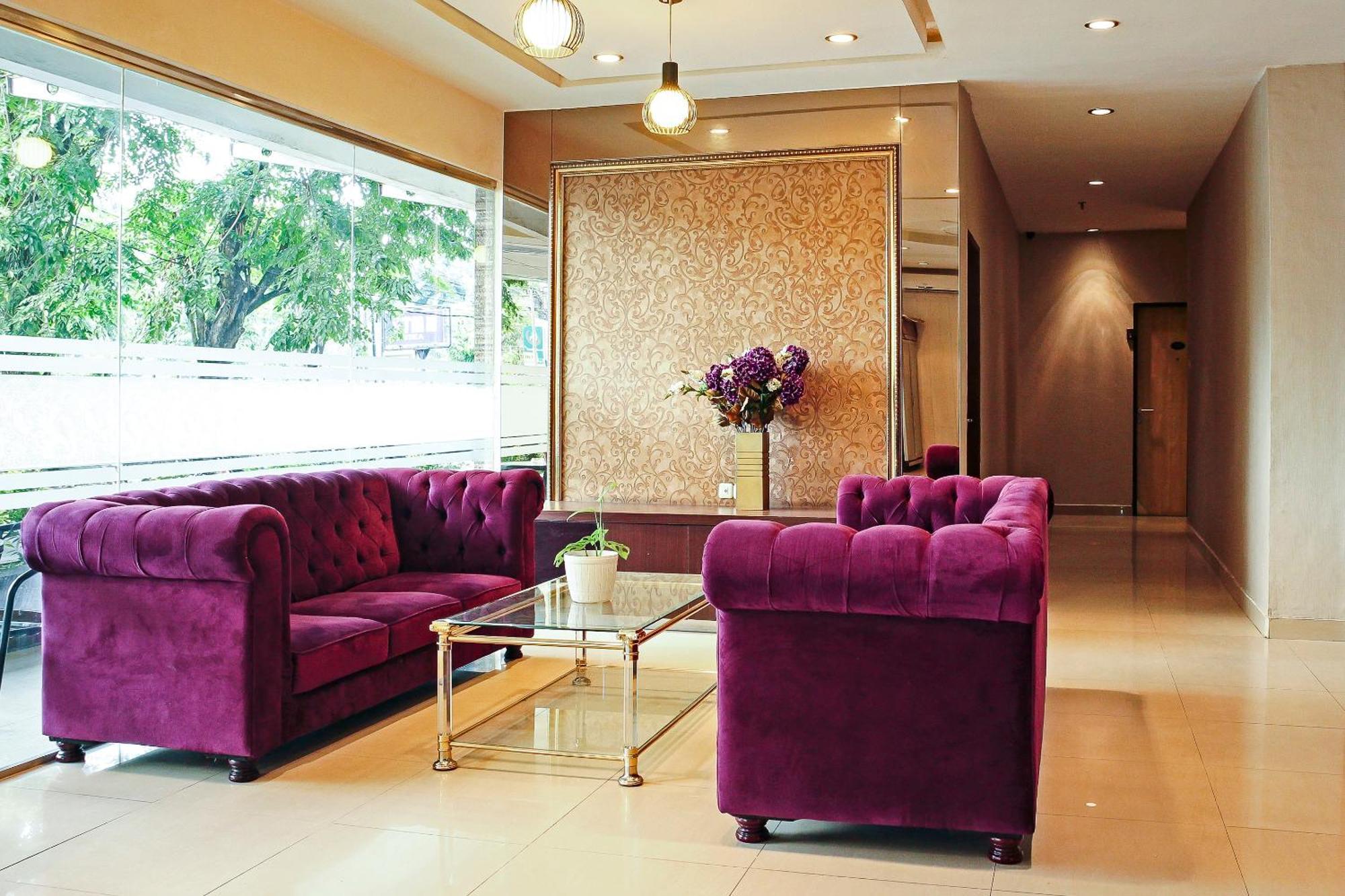 Oyo 1009 Hotel Bumi Malaya Медан Екстер'єр фото